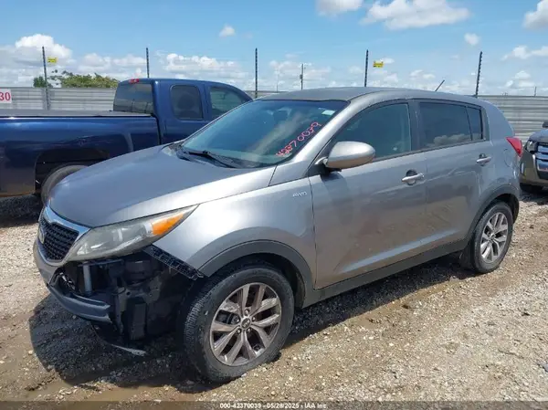 KNDPBCAC8G7872897 2016 KIA SPORTAGE - Image 2