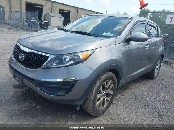 KNDPBCAC8G7878067 2016 KIA SPORTAGE - Image 2