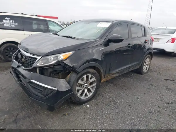 KNDPBCAC8G7878134 2016 KIA SPORTAGE - Image 2