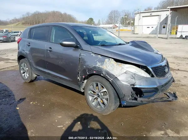 KNDPBCAC8G7879249 2016 KIA SPORTAGE - Image 1