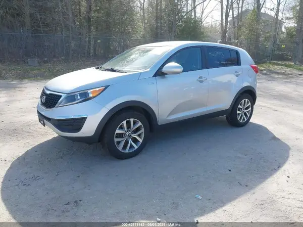 KNDPBCAC8G7879297 2016 KIA SPORTAGE - Image 2