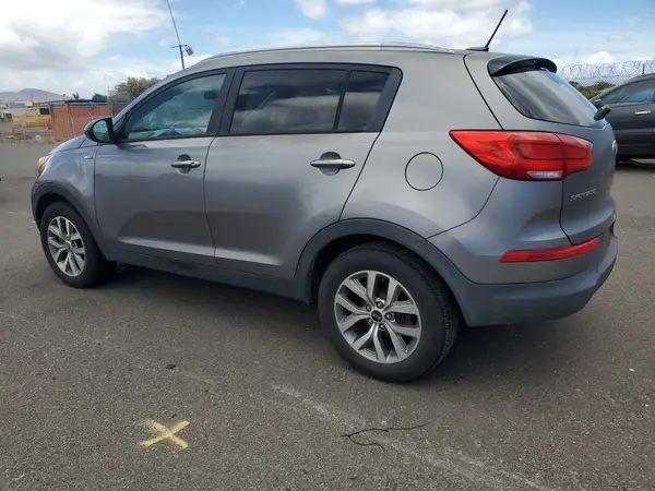 KNDPBCAC9G7798423 2016 KIA SPORTAGE - Image 2