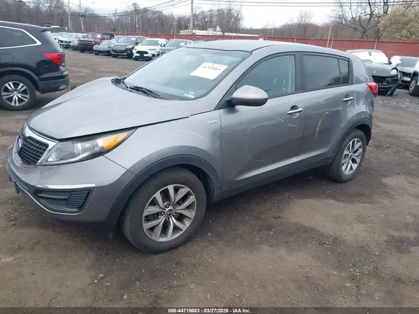 KNDPBCAC9G7802390 2016 KIA SPORTAGE - Image 2