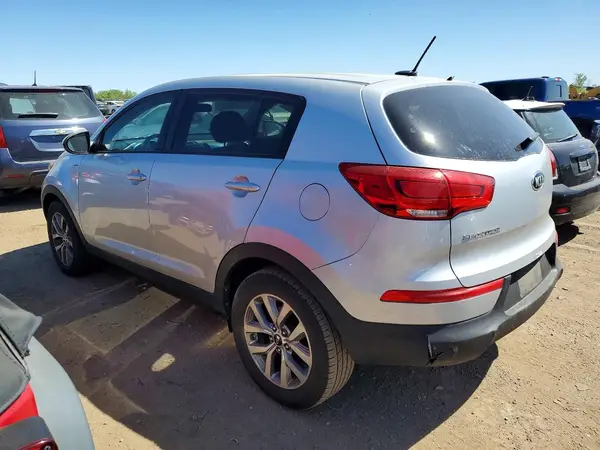 KNDPBCAC9G7803927 2016 KIA SPORTAGE - Image 2