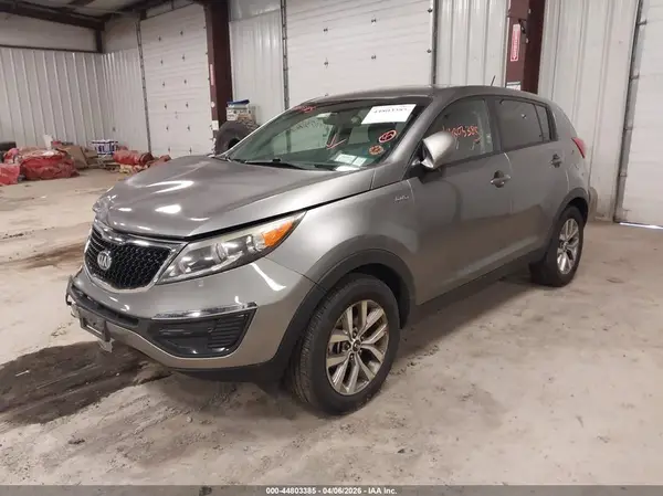 KNDPBCAC9G7811199 2016 KIA SPORTAGE - Image 2