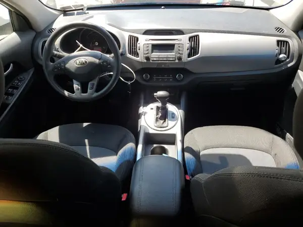 KNDPBCAC9G7811753 2016 KIA SPORTAGE - Image 8