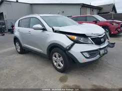 KNDPBCAC9G7815916 2016 KIA SPORTAGE