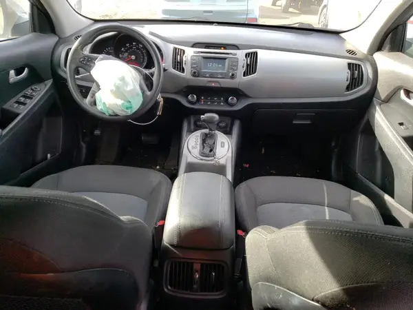 KNDPBCAC9G7817715 2016 KIA SPORTAGE - Image 8