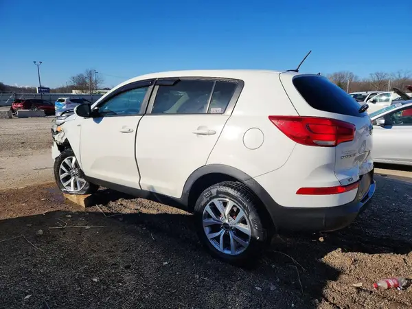 KNDPBCAC9G7820209 2016 KIA SPORTAGE - Image 2