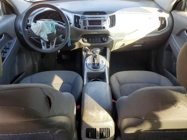 KNDPBCAC9G7826561 2016 KIA SPORTAGE - Image 8