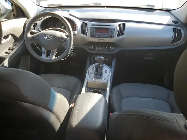 KNDPBCAC9G7826950 2016 KIA SPORTAGE - Image 8