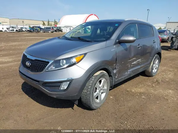 KNDPBCAC9G7830996 2016 KIA SPORTAGE - Image 2