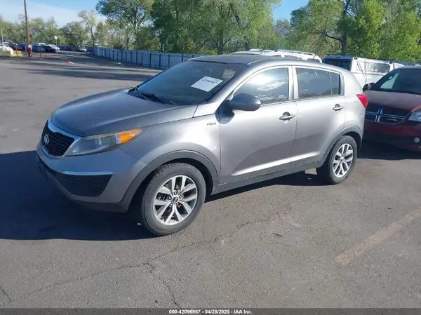 KNDPBCAC9G7840928 2016 KIA SPORTAGE - Image 2