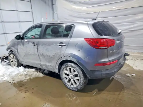 KNDPBCAC9G7849385 2016 KIA SPORTAGE - Image 2