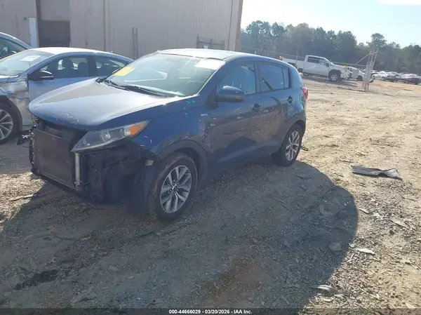 KNDPBCAC9G7853887 2016 KIA SPORTAGE - Image 2
