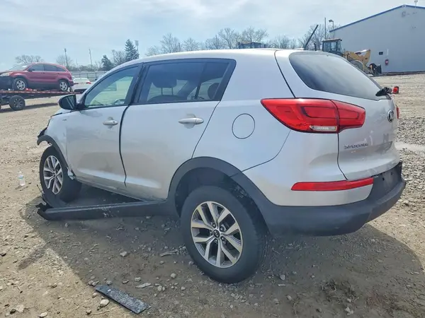 KNDPBCAC9G7857129 2016 KIA SPORTAGE - Image 2