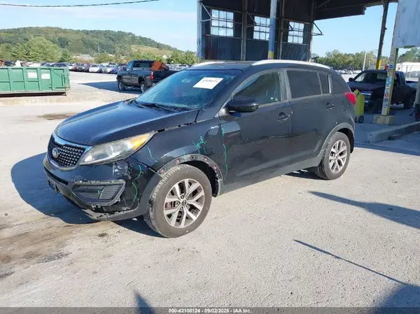 KNDPBCAC9G7860418 2016 KIA SPORTAGE - Image 2