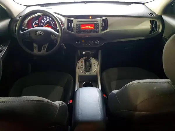 KNDPBCAC9G7864100 2016 KIA SPORTAGE - Image 8