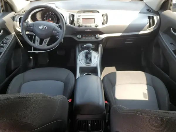 KNDPBCAC9G7867658 2016 KIA SPORTAGE - Image 8
