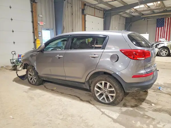 KNDPBCAC9G7870446 2016 KIA SPORTAGE - Image 2