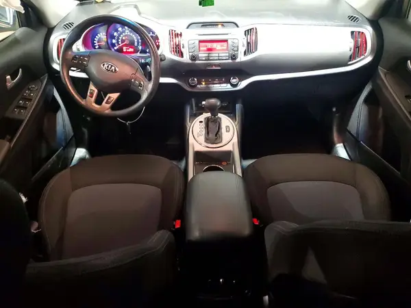 KNDPBCAC9G7870446 2016 KIA SPORTAGE - Image 8