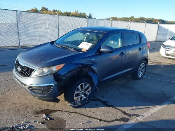 KNDPBCAC9G7871435 2016 KIA SPORTAGE - Image 2