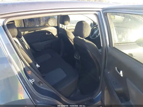 KNDPBCAC9G7871435 2016 KIA SPORTAGE - Image 8
