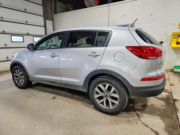 KNDPBCAC9G7875663 2016 KIA SPORTAGE - Image 2