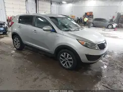 KNDPBCAC9G7876876 2016 KIA SPORTAGE