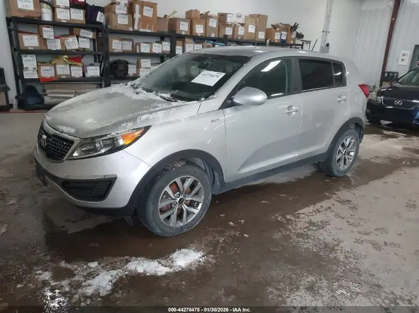 KNDPBCAC9G7876876 2016 KIA SPORTAGE - Image 2