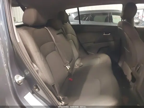 KNDPBCAC9G7877140 2016 KIA SPORTAGE - Image 8