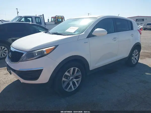 KNDPBCAC9G7878286 2016 KIA SPORTAGE - Image 2