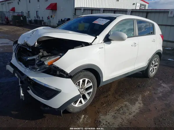 KNDPBCACXG7800759 2016 KIA SPORTAGE - Image 2