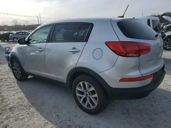 KNDPBCACXG7802933 2016 KIA SPORTAGE - Image 2
