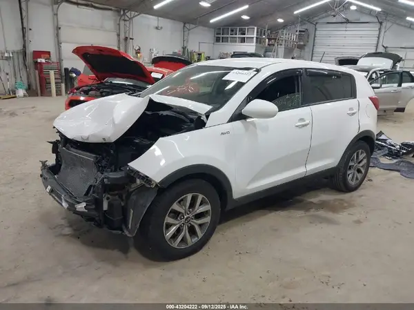 KNDPBCACXG7811048 2016 KIA SPORTAGE - Image 2