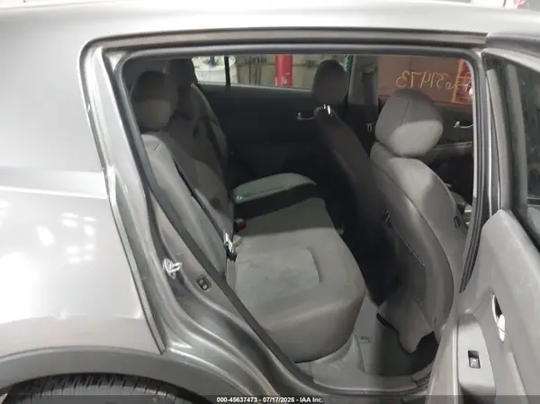 KNDPBCACXG7821367 2016 KIA SPORTAGE - Image 8