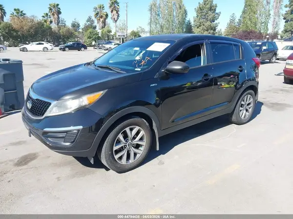 KNDPBCACXG7821496 2016 KIA SPORTAGE - Image 2