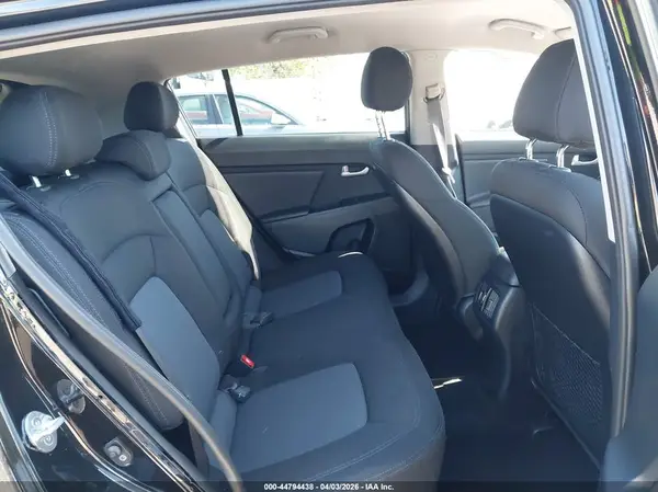 KNDPBCACXG7821496 2016 KIA SPORTAGE - Image 8
