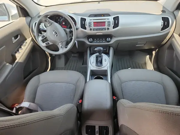 KNDPBCACXG7825936 2016 KIA SPORTAGE - Image 8
