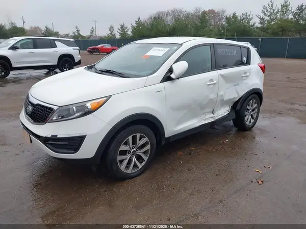 KNDPBCACXG7828349 2016 KIA SPORTAGE - Image 2