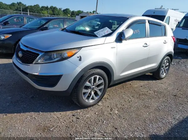 KNDPBCACXG7832899 2016 KIA SPORTAGE - Image 2