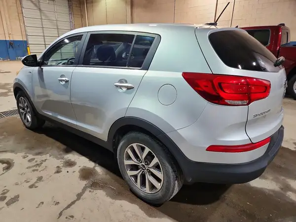 KNDPBCACXG7850609 2016 KIA SPORTAGE - Image 2