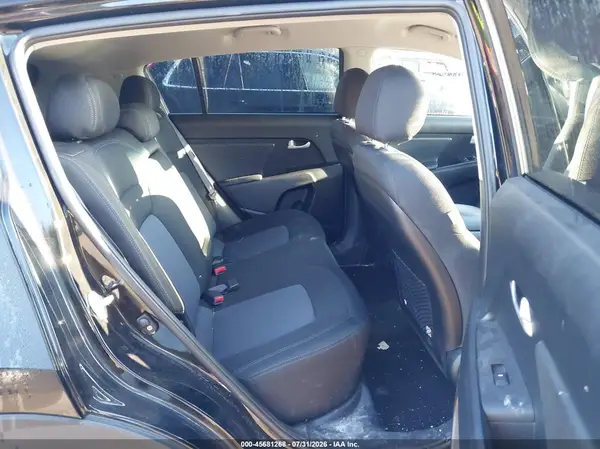 KNDPBCACXG7855857 2016 KIA SPORTAGE - Image 8