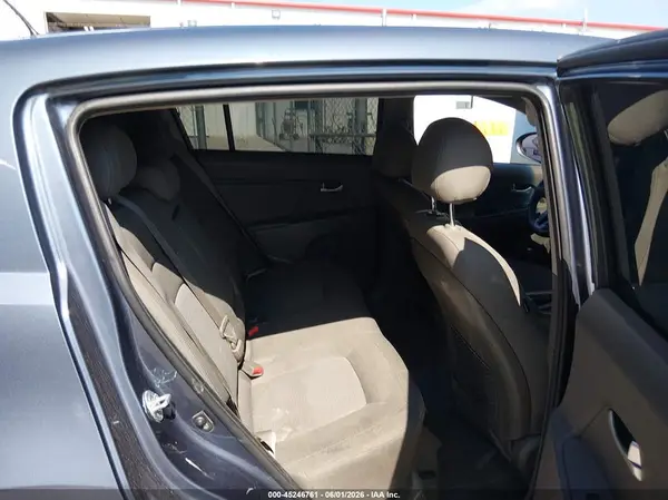 KNDPBCACXG7865742 2016 KIA SPORTAGE - Image 8