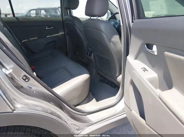 KNDPC3AC4G7868312 2016 KIA SPORTAGE - Image 8