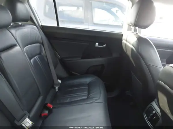 KNDPC3AC9G7875000 2016 KIA SPORTAGE - Image 8