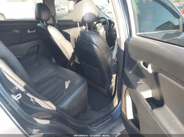 KNDPCCA61G7813522 2016 KIA SPORTAGE - Image 8