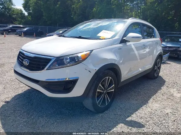 KNDPCCA62G7870988 2016 KIA SPORTAGE - Image 2