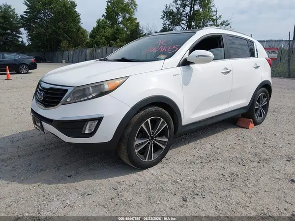 KNDPCCA63G7815899 2016 KIA SPORTAGE - Image 2
