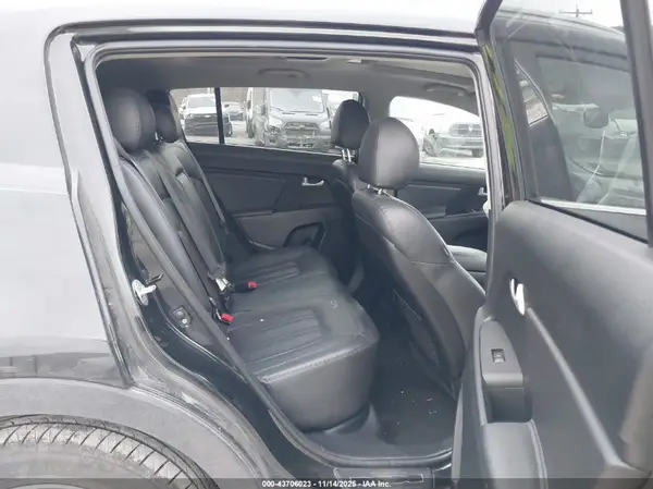 KNDPCCA63G7815997 2016 KIA SPORTAGE - Image 8